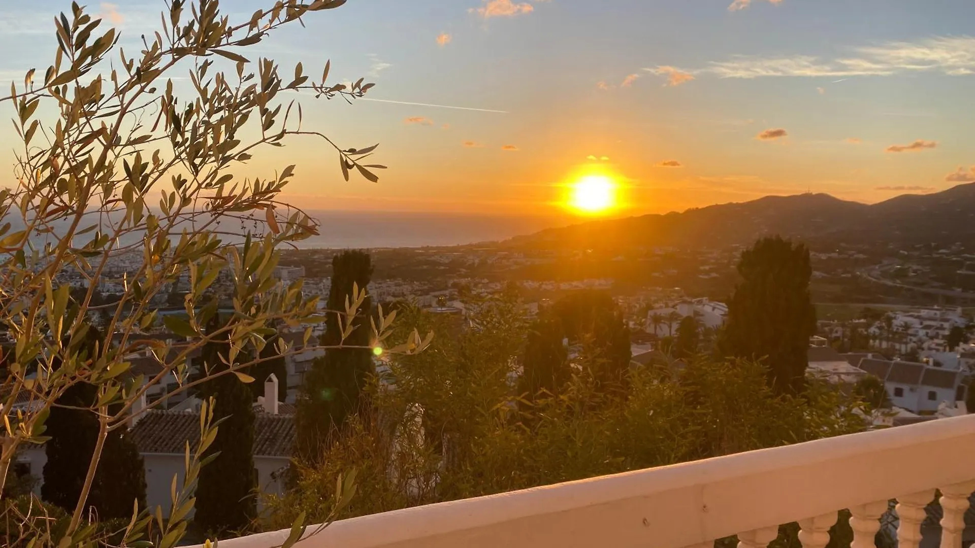 Daire Precioso Apartamento Mandarinos Con Vistas Al Mar Nerja