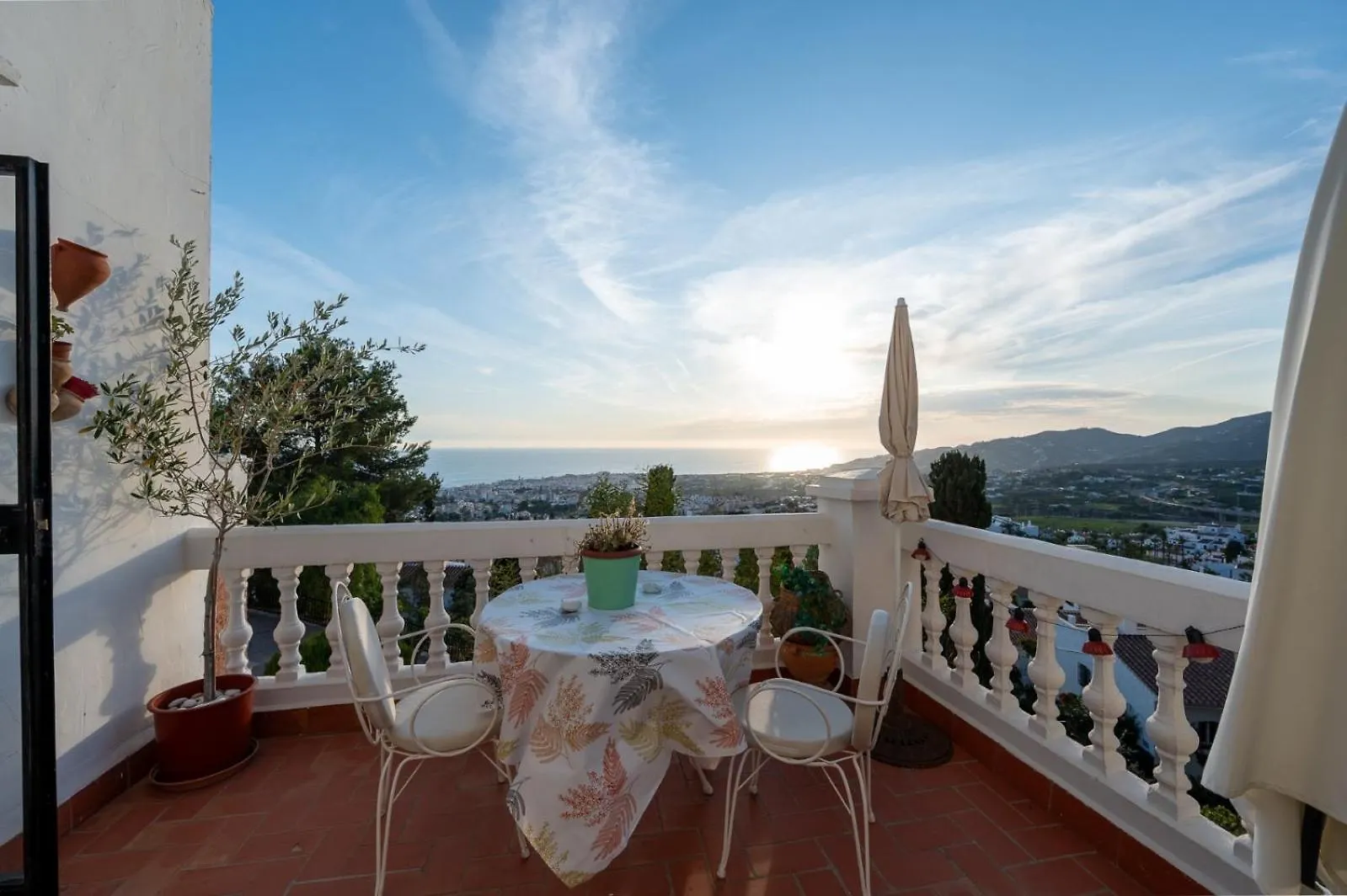 Daire Precioso Apartamento Mandarinos Con Vistas Al Mar Nerja