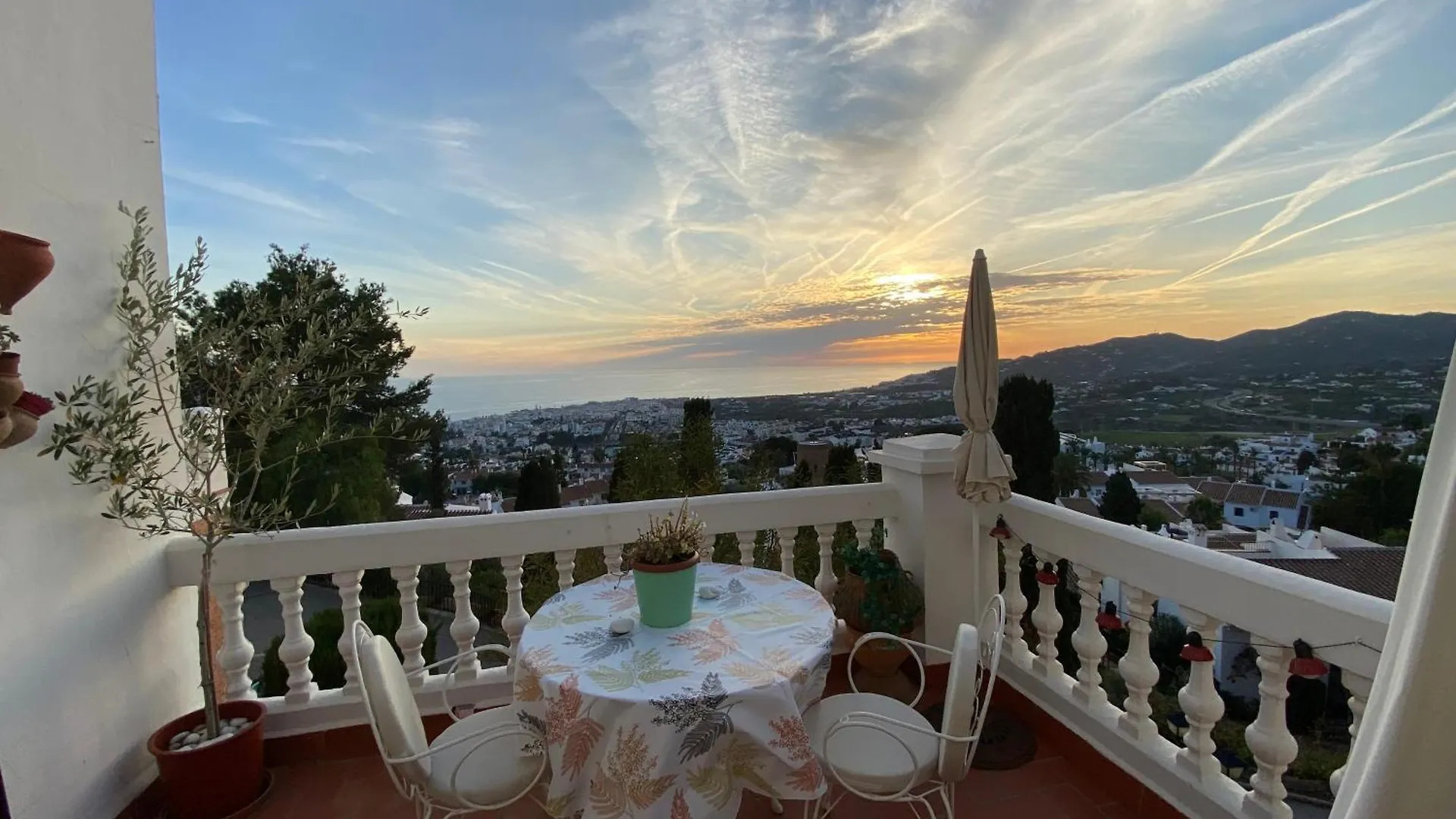 Precioso Apartamento Mandarinos Con Vistas Al Mar Nerja 0*,